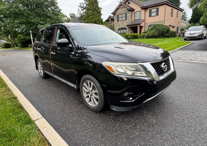 Nissan Pathfinder SV 4WD 2013