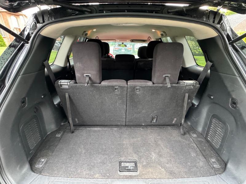 Nissan Pathfinder SV 4WD 2013