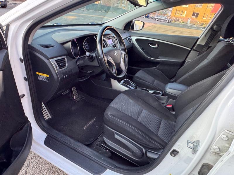 Hyundai Elantra GT A/T 2013
