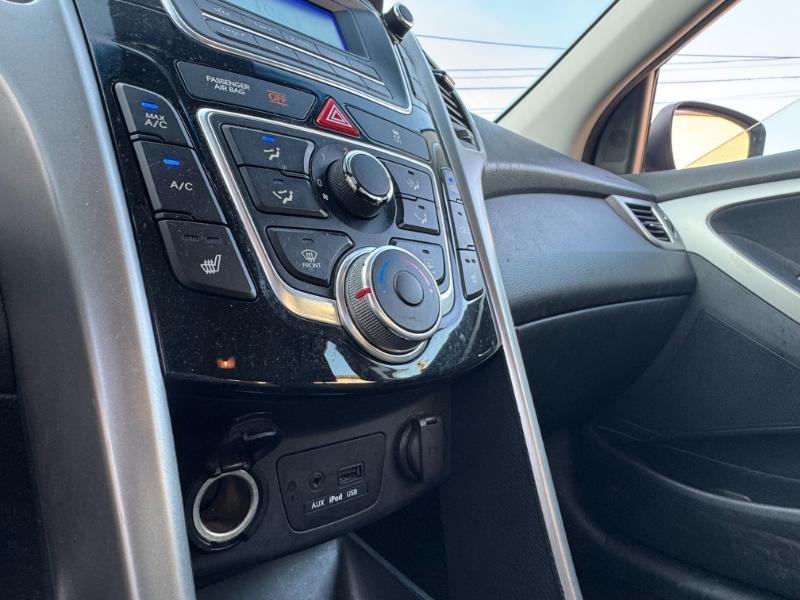 Hyundai Elantra GT A/T 2013