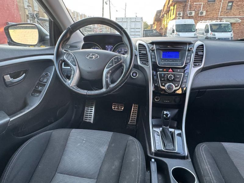Hyundai Elantra GT A/T 2013