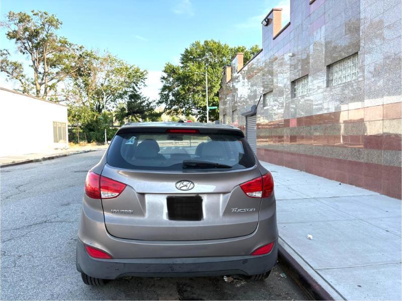 Hyundai Tucson  2011