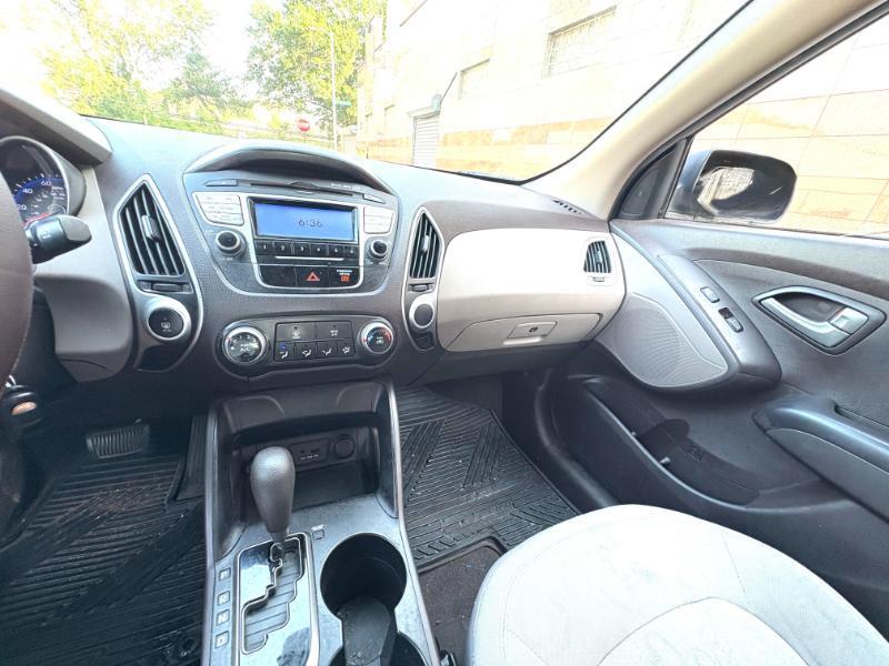 Hyundai Tucson  2011