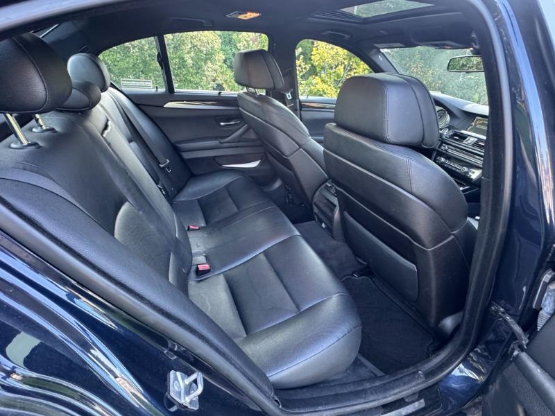 BMW 5-Series 528i 2011
