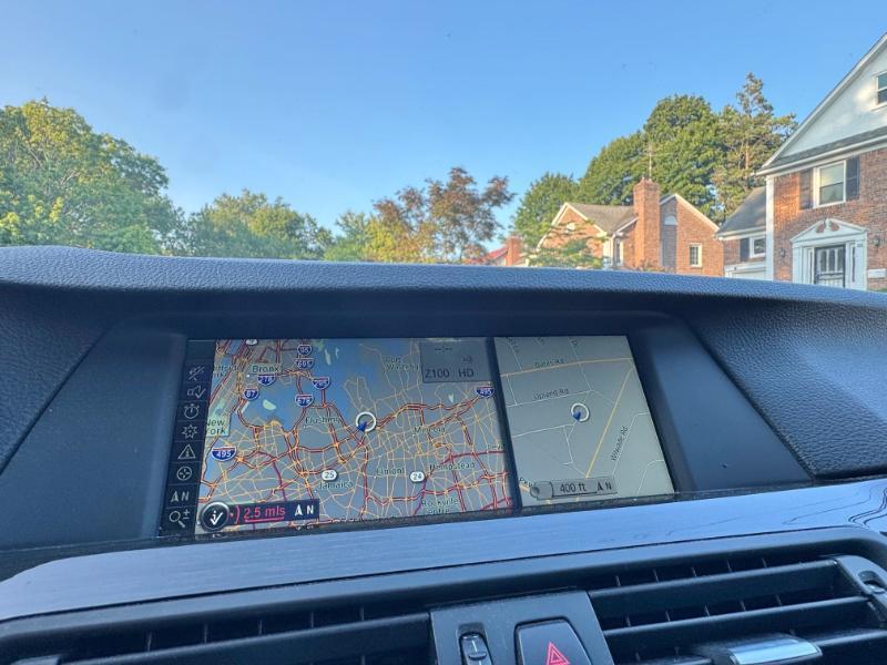 BMW 5-Series 528i 2011