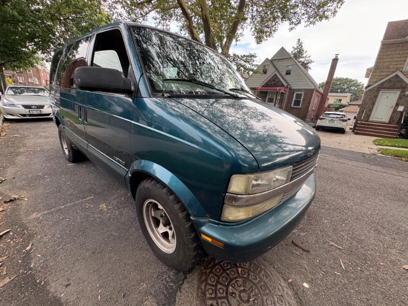 Chevrolet Astro 2WD 2000