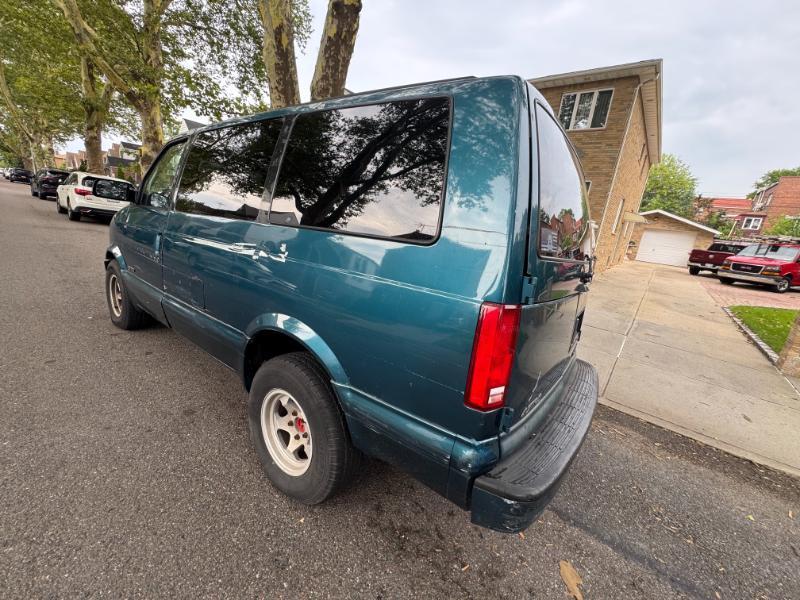 Chevrolet Astro 2WD 2000