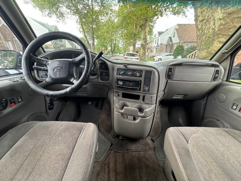 Chevrolet Astro 2WD 2000