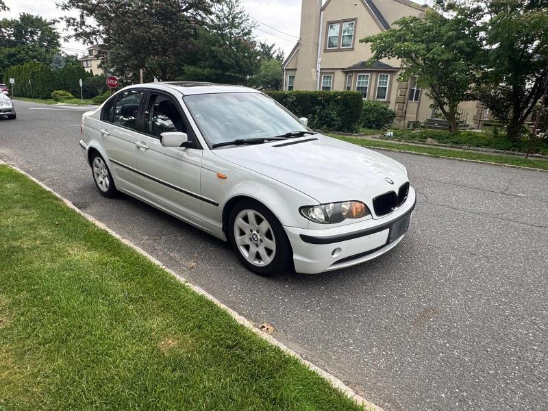 BMW 3-Series 325i Sedan 2005