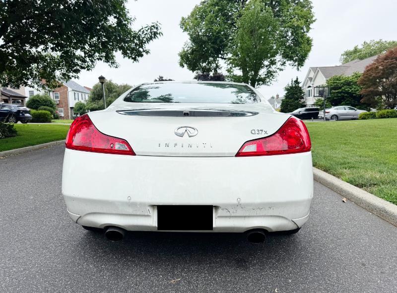 Infiniti G Coupe G37x AWD 2011