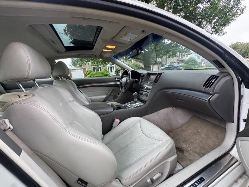Infiniti G Coupe G37x AWD 2011