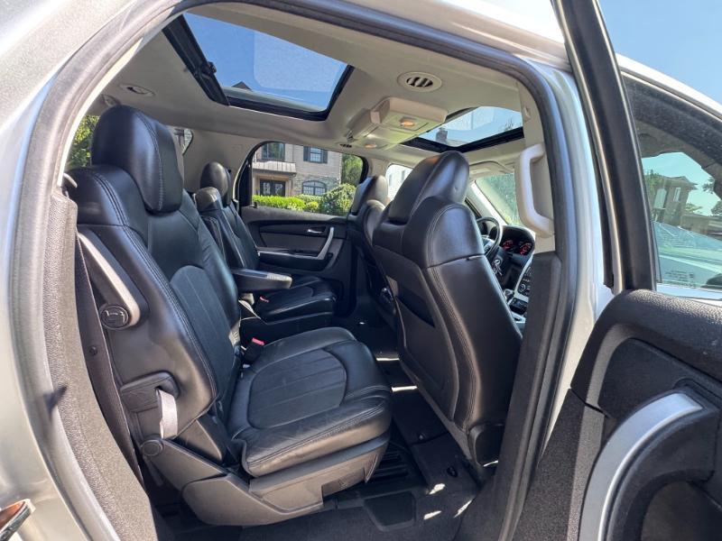 GMC Acadia SLT-2 AWD 2010