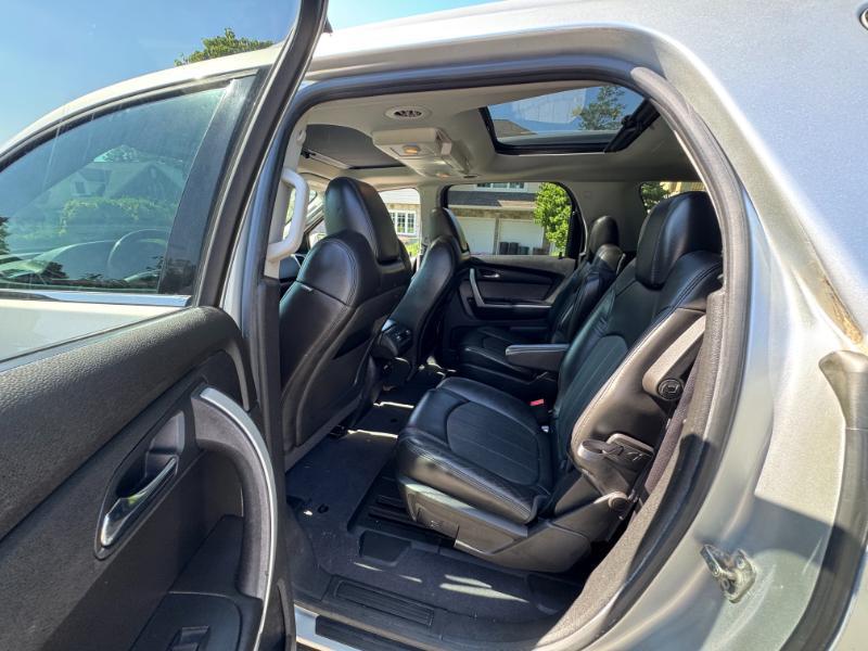 GMC Acadia SLT-2 AWD 2010