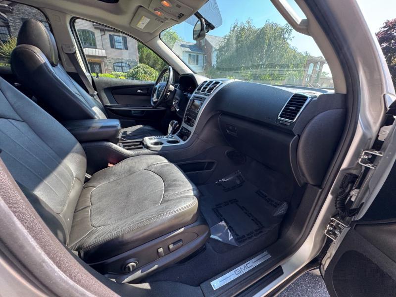 GMC Acadia SLT-2 AWD 2010