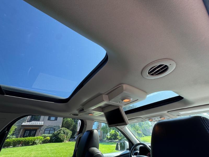 GMC Acadia SLT-2 AWD 2010