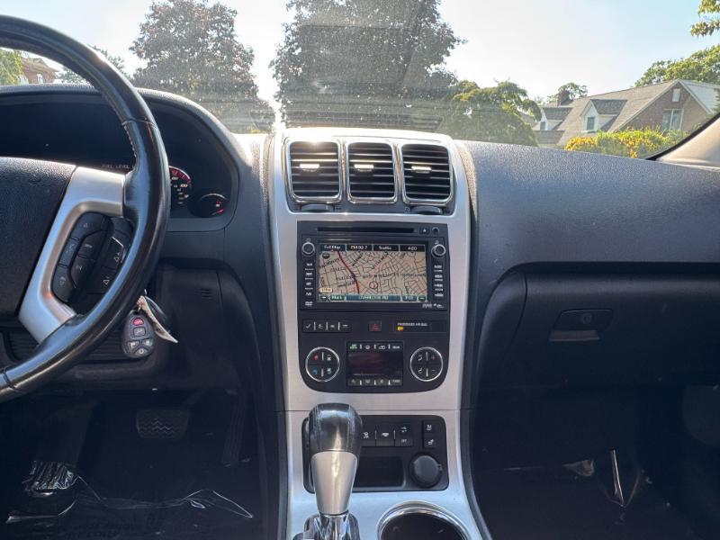 GMC Acadia SLT-2 AWD 2010