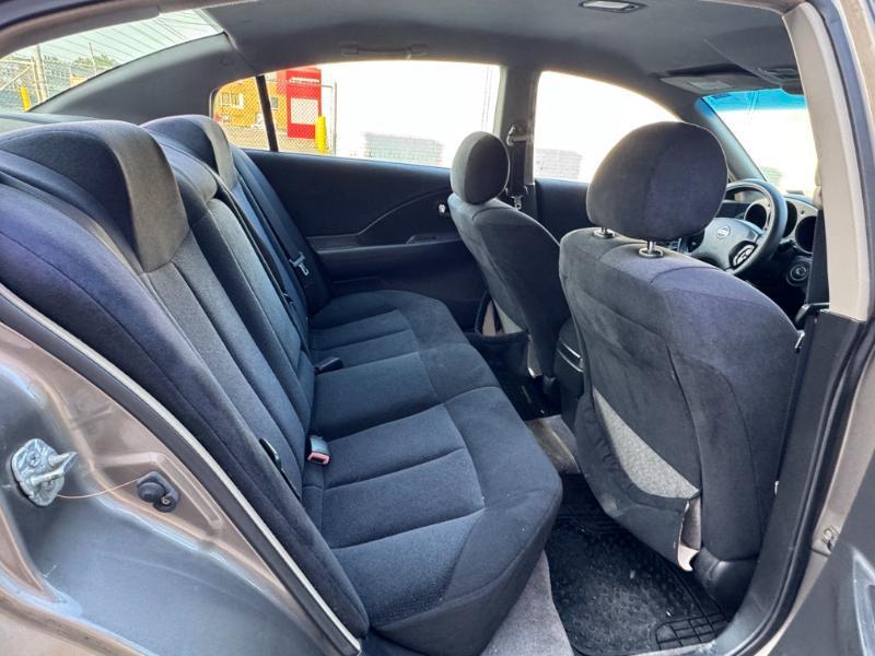 Nissan Altima 2.5 2004