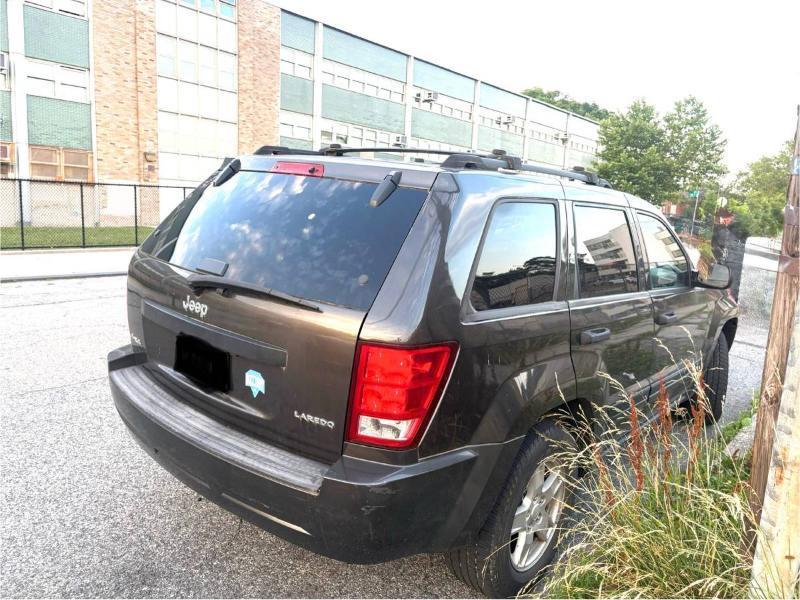 Jeep Grand Cherokee Laredo 4WD 2005