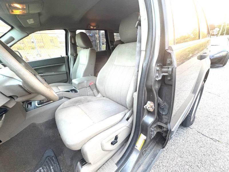 Jeep Grand Cherokee Laredo 4WD 2005