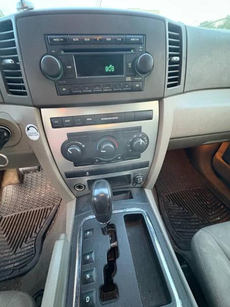 Jeep Grand Cherokee Laredo 4WD 2005