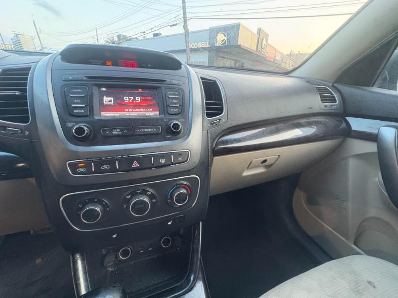 Kia Sorento LX 2014