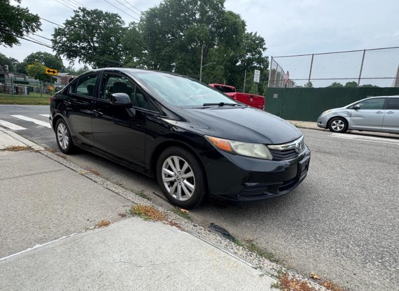 Honda Civic EX Sedan 5-Speed AT 2012