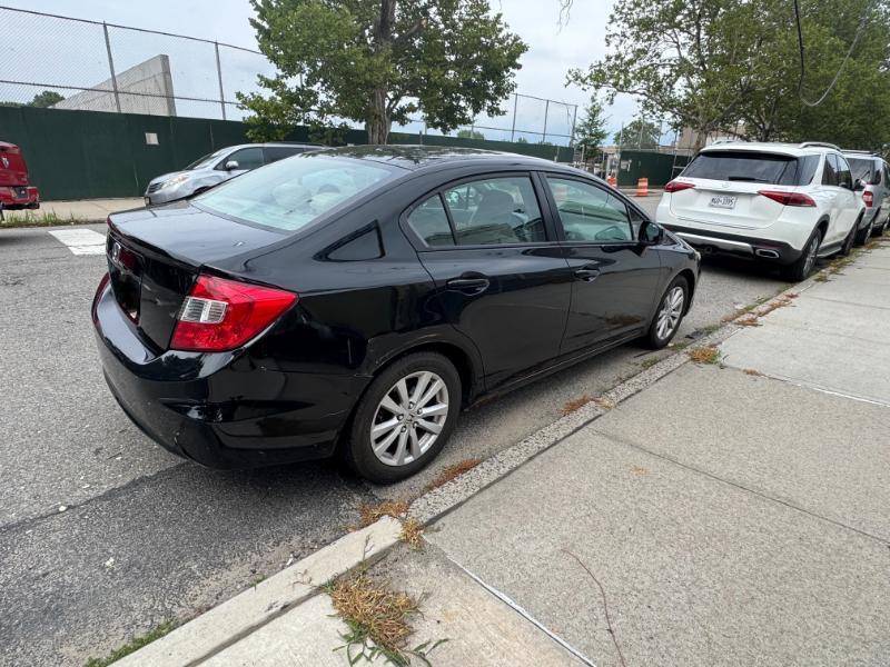 Honda Civic EX Sedan 5-Speed AT 2012