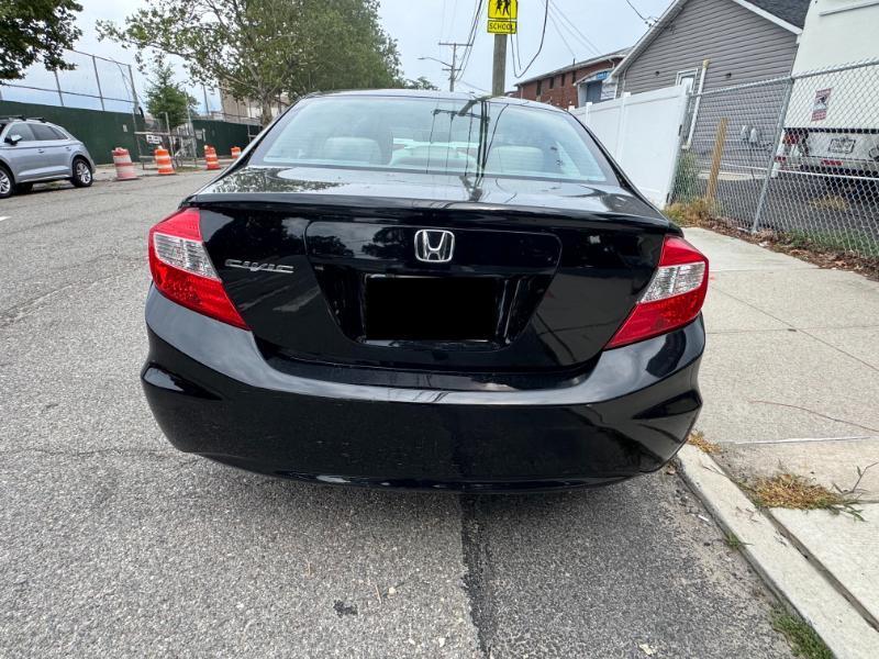Honda Civic EX Sedan 5-Speed AT 2012
