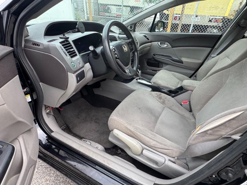 Honda Civic EX Sedan 5-Speed AT 2012