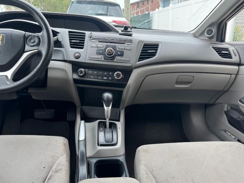 Honda Civic EX Sedan 5-Speed AT 2012