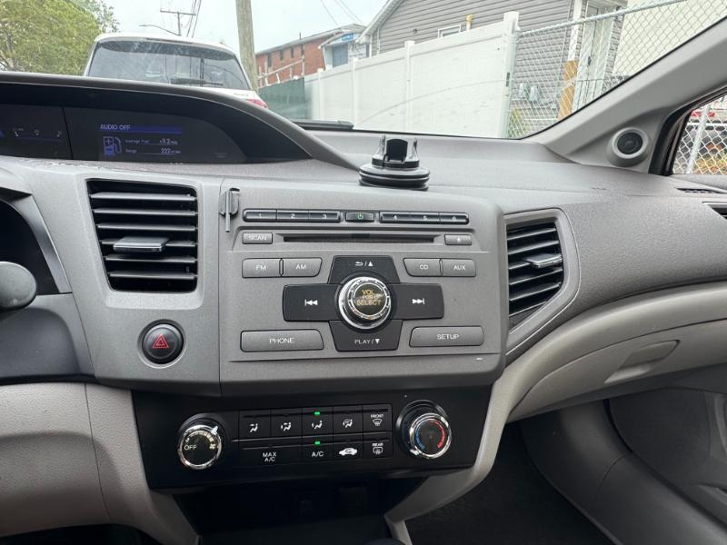 Honda Civic EX Sedan 5-Speed AT 2012