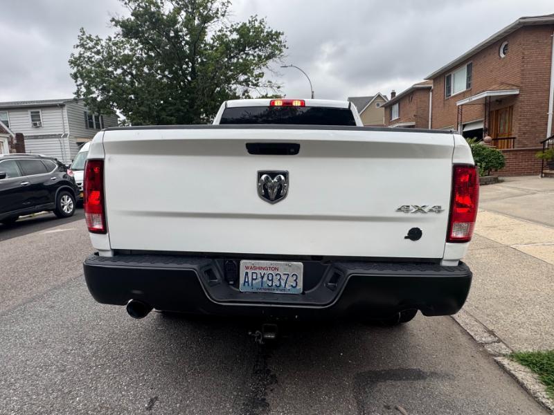 RAM 1500 SLT Quad Cab 4WD 2017