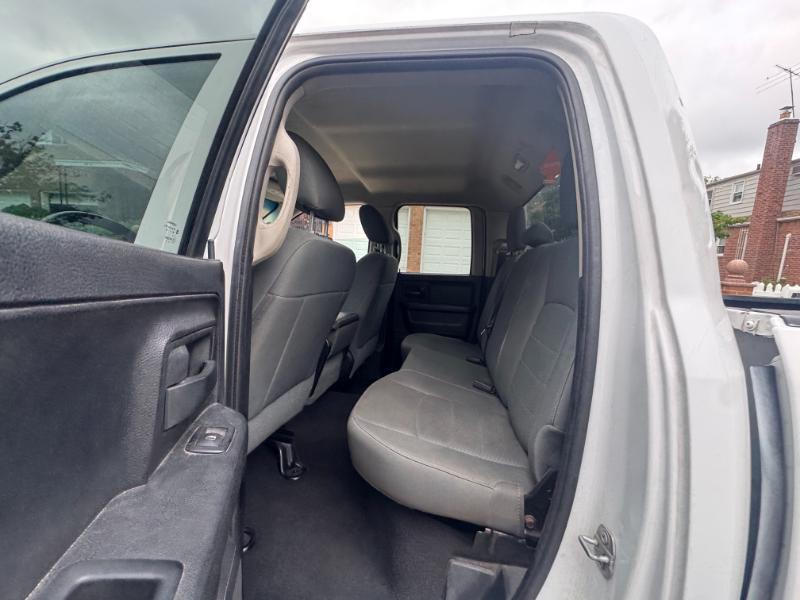 RAM 1500 SLT Quad Cab 4WD 2017