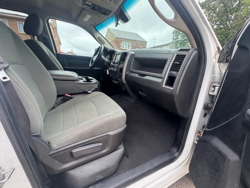 RAM 1500 SLT Quad Cab 4WD 2017