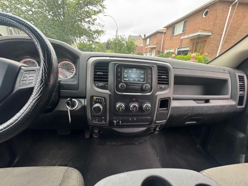 RAM 1500 SLT Quad Cab 4WD 2017