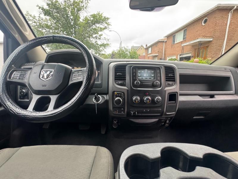 RAM 1500 SLT Quad Cab 4WD 2017