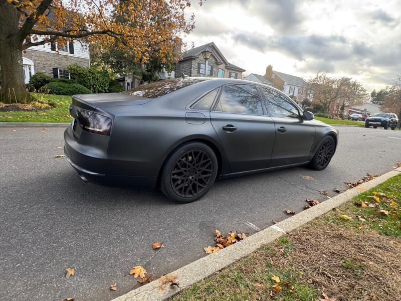 Audi A8 4.2 Quattro 2011