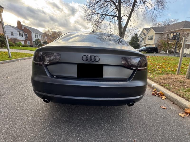 Audi A8 4.2 Quattro 2011