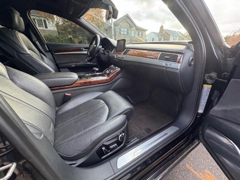 Audi A8 4.2 Quattro 2011