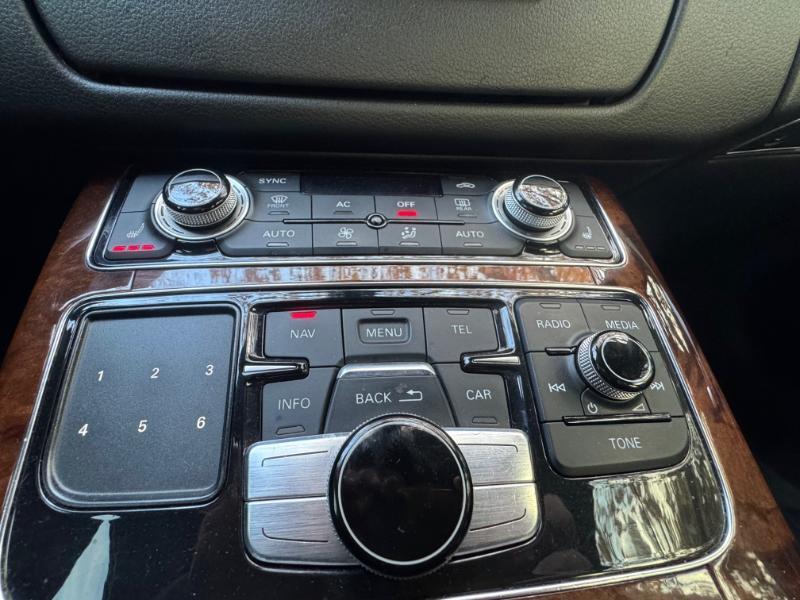 Audi A8 4.2 Quattro 2011