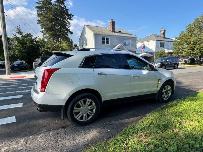 Cadillac SRX Luxury AWD 2012