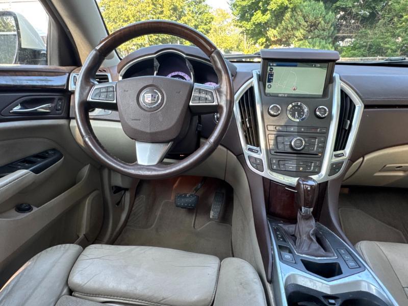 Cadillac SRX Luxury AWD 2012