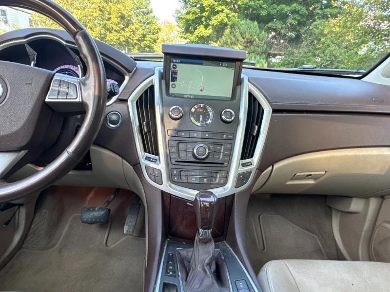 Cadillac SRX Luxury AWD 2012