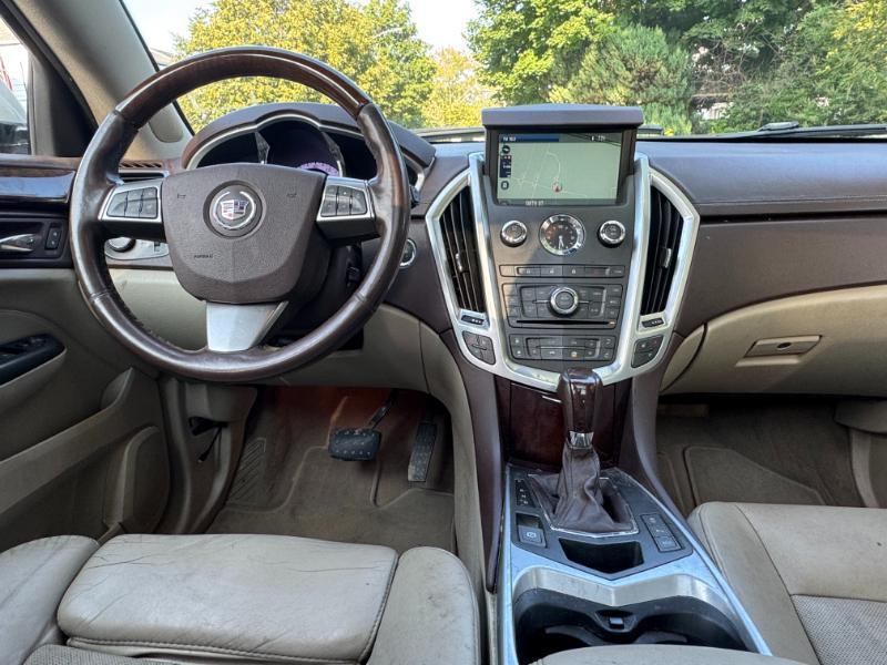 Cadillac SRX Luxury AWD 2012