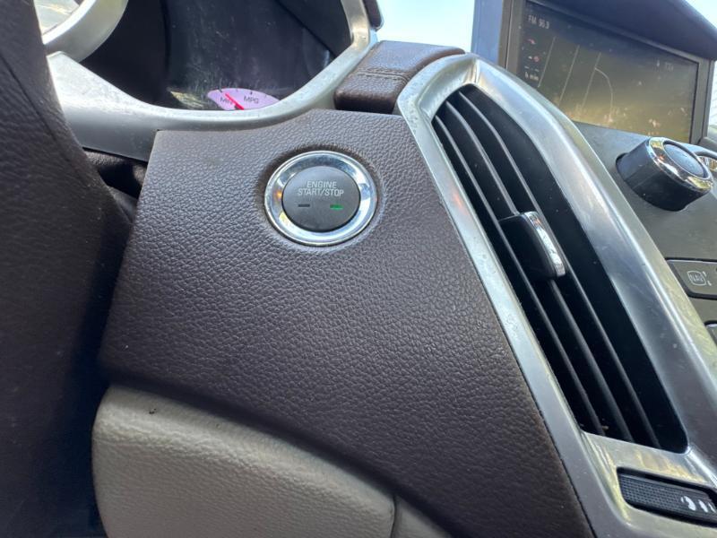 Cadillac SRX Luxury AWD 2012