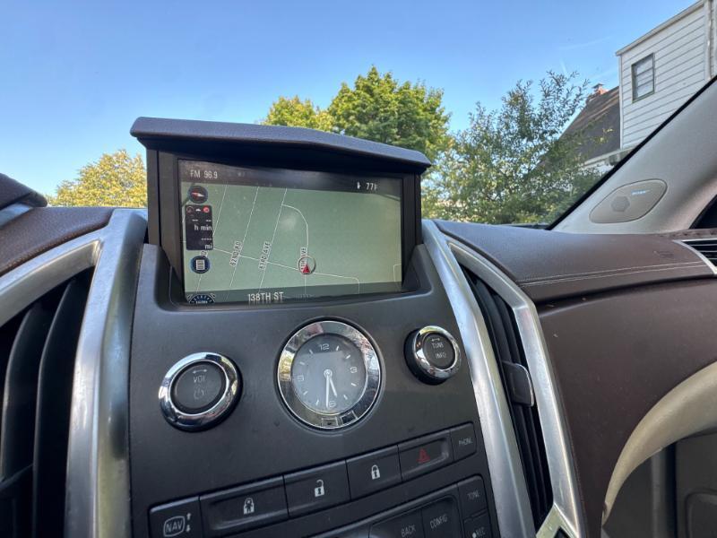 Cadillac SRX Luxury AWD 2012
