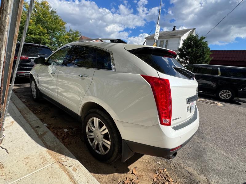 Cadillac SRX Luxury AWD 2012