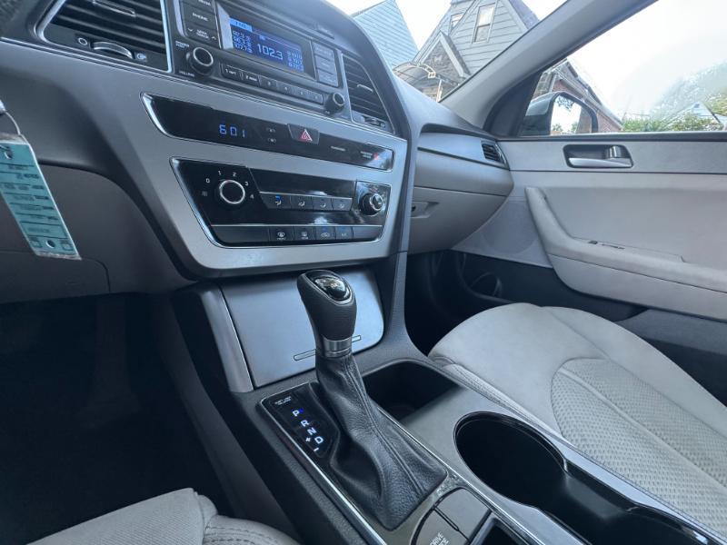 Hyundai Sonata SE 2015