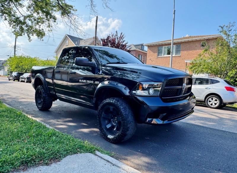 RAM 1500 SLT Quad Cab 4WD 2012