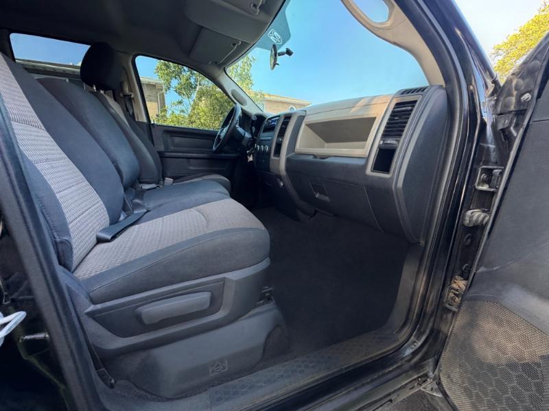 RAM 1500 SLT Quad Cab 4WD 2012